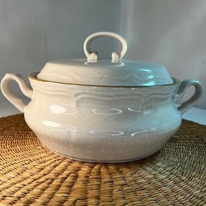 Hearthside Baroque Stoneware  Round Covered Casserole Serving Bowl with Lid